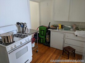 148 5th St, Unit 6 in Cambridge, MA - Building Photo