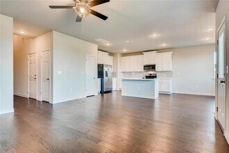 11608 Roxburgh Pass in Austin, TX - Foto de edificio - Building Photo
