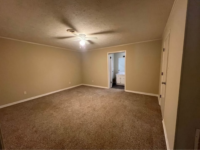 1204 Bloomingdale Pike in Kingsport, TN - Building Photo - Building Photo