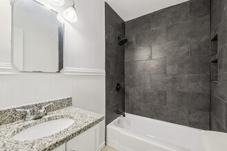 500 Thayer Ave, Unit 403 in Silver Spring, MD - Building Photo - Building Photo