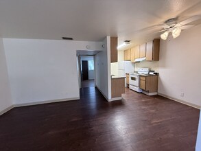 5421 El Camino Ave, Unit 11 in Carmichael, CA - Foto de edificio - Building Photo