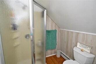 83 Kneen St in Shelton, CT - Building Photo - Building Photo