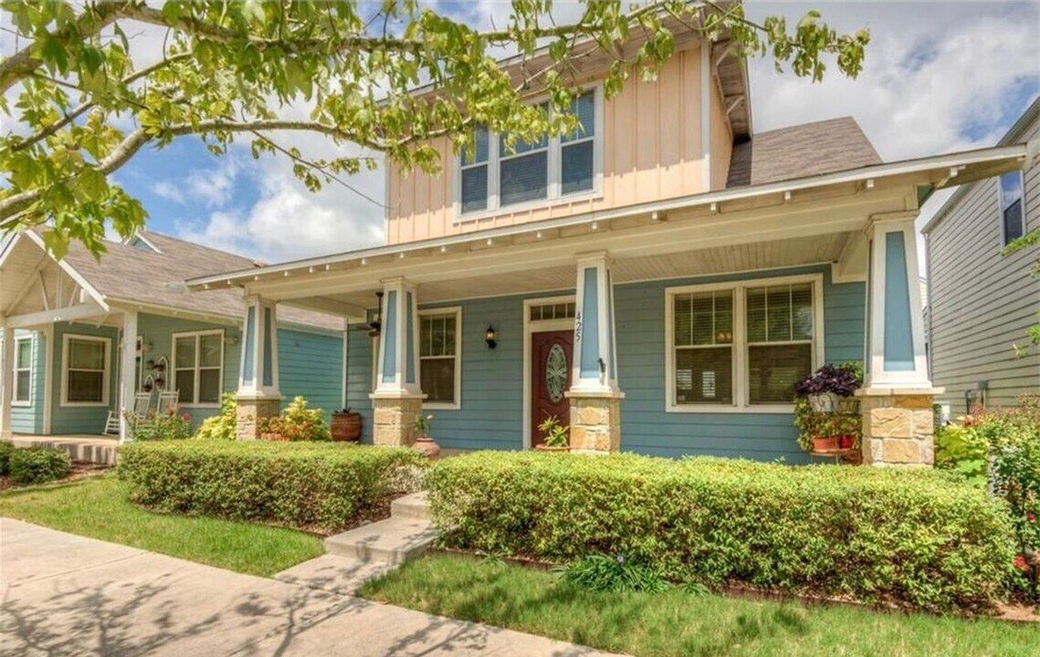 425 Shadow Point in San Marcos, TX - Building Photo