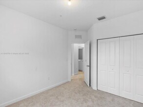 106 SW 184th Ave in Pembroke Pines, FL - Building Photo - Building Photo