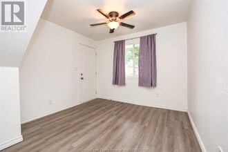 948 University Ave E in Windsor, ON - Building Photo - Building Photo