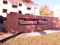 Hanover Place - 200 Hanover Pl #1 in Lawrence, KS - Foto de edificio - Building Photo