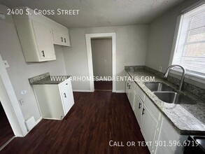 2400 S Cross St in Little Rock, AR - Building Photo - Building Photo