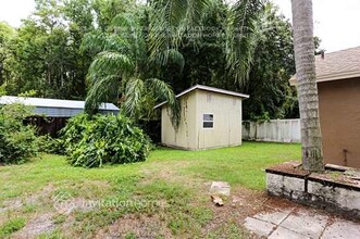 4710 Mill Run Dr in New Port Richey, FL - Building Photo - Building Photo