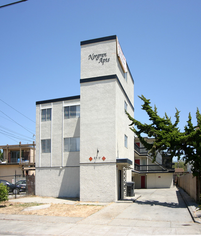 Norgren in Berkeley, CA - Foto de edificio - Building Photo