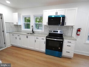 3200 Calvert Ave in Oaklyn, NJ - Building Photo - Building Photo