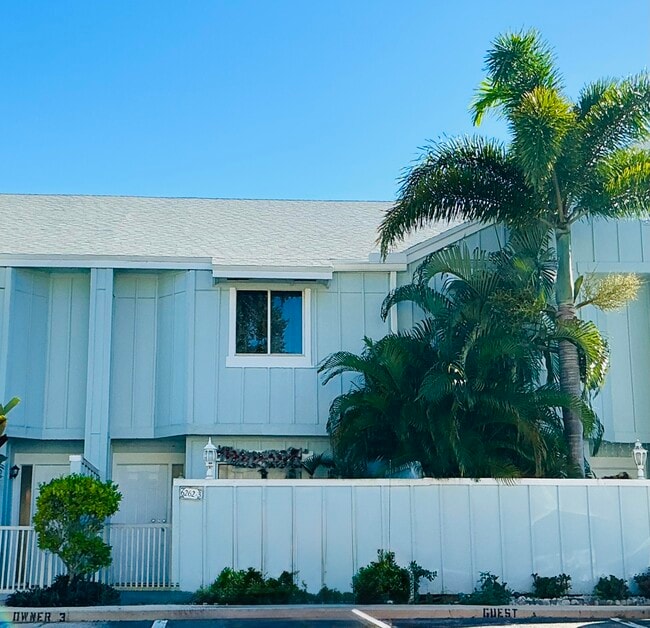 property at 6262 Riverwalk Ln