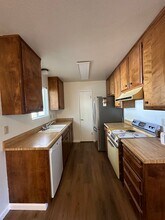 824 Alameda Ave in South Lake Tahoe, CA - Building Photo - Building Photo