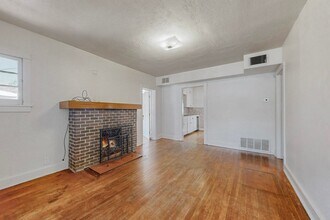 212 Mesa St SE in Albuquerque, NM - Building Photo - Building Photo