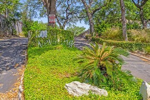 1300 Newning Ave in Austin, TX - Building Photo