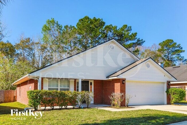 2047 Eclipse Dr in Middleburg, FL - Foto de edificio - Building Photo