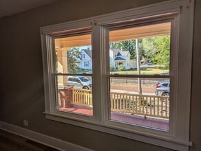 912 S 3rd St in Springfield, IL - Building Photo - Building Photo