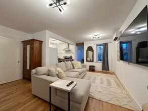 85 Lander St, Unit 1B in Newburgh, NY - Foto de edificio - Building Photo