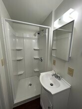 13050 Beeson St NE, Unit 13050BeesonSt. in Alliance, OH - Building Photo - Building Photo