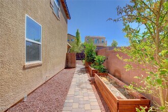 7419 Bakewell Ave in Las Vegas, NV - Building Photo - Building Photo