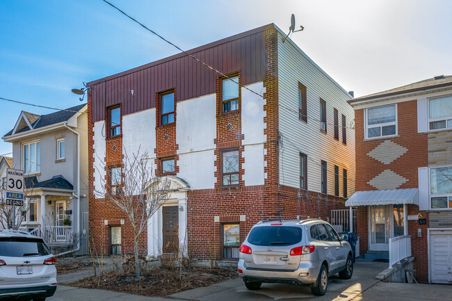 49 Mackay Av in Toronto, ON - Building Photo - Building Photo