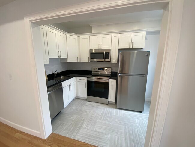 141 Prospect St, Unit 2 in Cambridge, MA - Foto de edificio - Building Photo