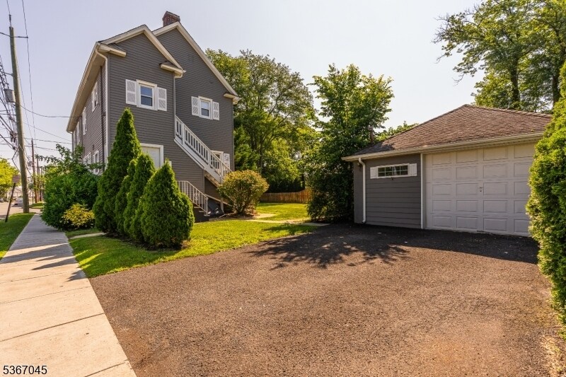 128 E Grove St in Westfield, NJ - Building Photo