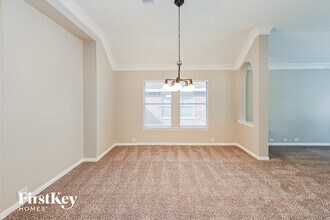 3010 Silverwood Park Ln in Spring, TX - Foto de edificio - Building Photo