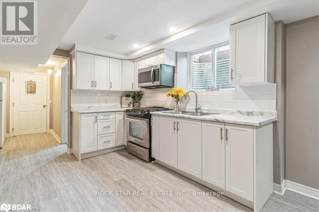 10 Westdale Dr in St Catharines, ON - Building Photo - Building Photo