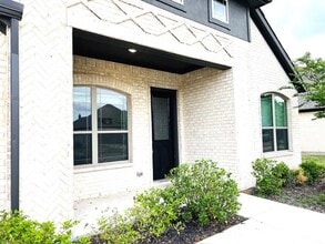 116 Aucuba Ln in Waxahachie, TX - Building Photo - Building Photo