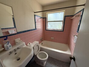 1423 NW 6th Ave in Gainesville, FL - Building Photo - Building Photo