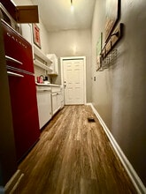 318 W Hall St in Savannah, GA - Building Photo - Building Photo