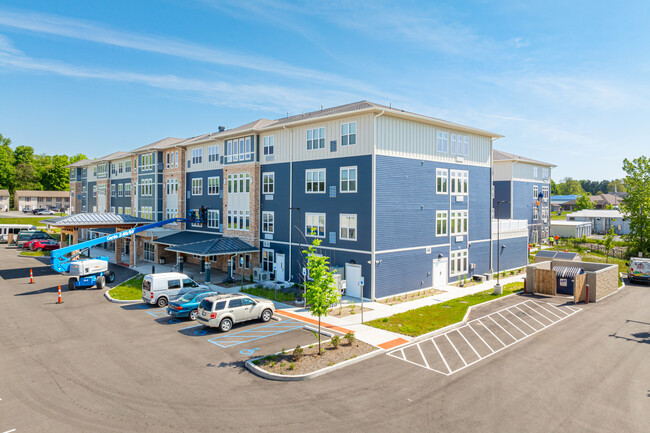 Green Oaks of Goshen in Goshen, IN - Foto de edificio - Building Photo