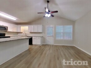 2211 Ashton Dr in Villa Rica, GA - Foto de edificio - Building Photo