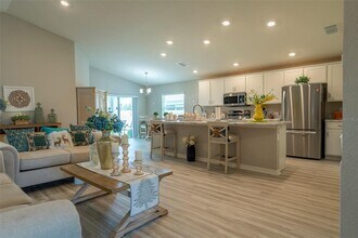 1289 Cascade Dr in Davenport, FL - Building Photo - Building Photo
