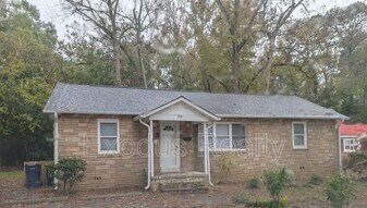 414 Maple Ave in Sanford, NC - Building Photo