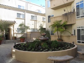 The Courtyard in West Homes in Los Angeles, CA - Building Photo - Building Photo