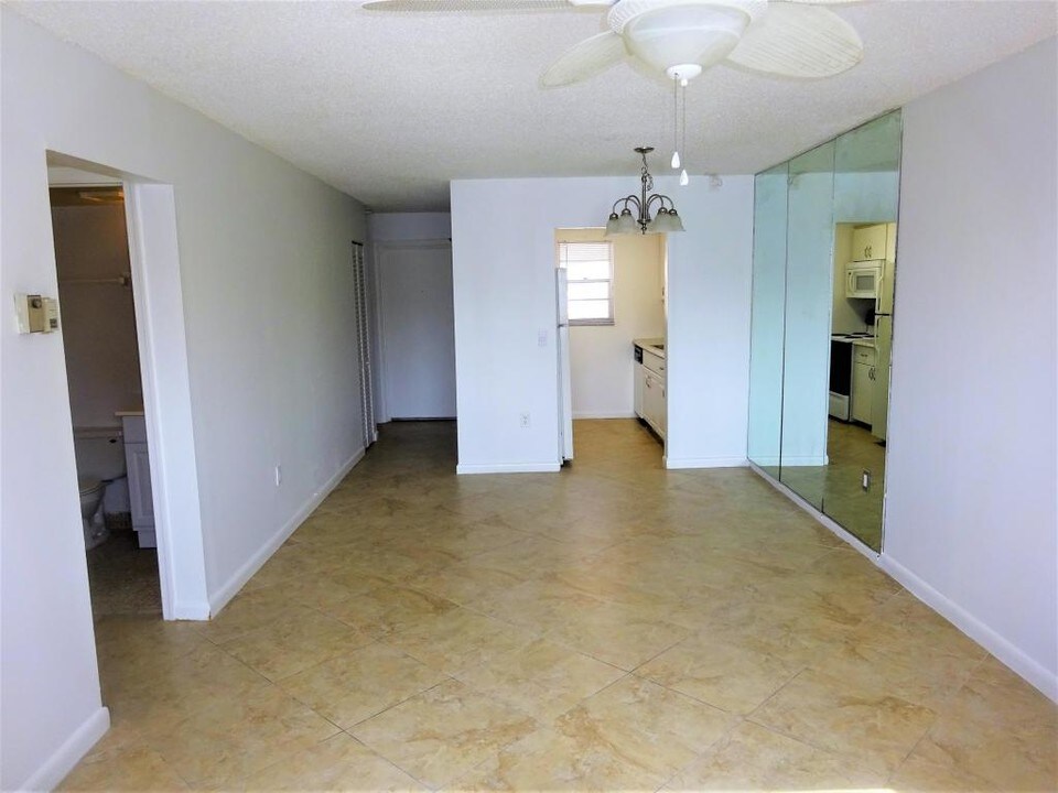 600 SW 2nd Ave-Unit -240 in Boca Raton, FL - Building Photo