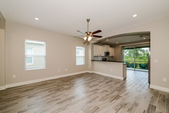 10913 Shade Tree Cv in Parrish, FL - Building Photo - Building Photo