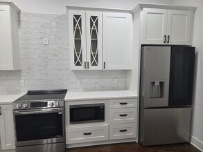 2715 Delaware Ave in Nashville, TN - Building Photo - Building Photo