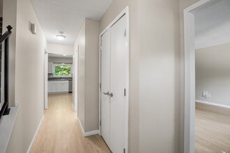 22 Maple Ave in Bethel, CT - Building Photo - Building Photo