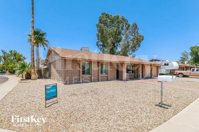 5820 W Carol Ave in Glendale, AZ - Building Photo - Building Photo