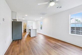 2322 St Andrew St in New Orleans, LA - Building Photo - Building Photo