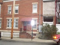 239 N Fulton St in Allentown, PA - Building Photo - Building Photo