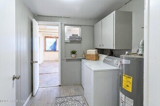 2137 N Bell Ave in Tucson, AZ - Building Photo - Building Photo