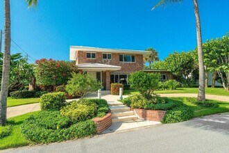 3 Ocean Ln in Palm Beach, FL - Building Photo - Building Photo