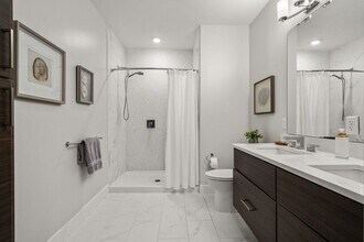 220 Ventura Ave in Palo Alto, CA - Foto de edificio - Building Photo