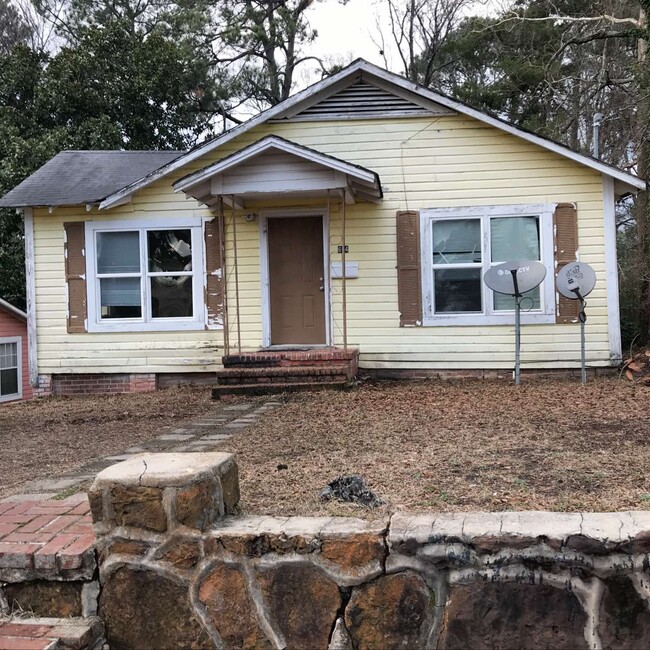 property at 604 Calcote Ave