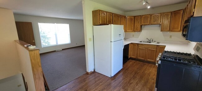 407-409-409 Gaylee St in Rothschild, WI - Building Photo - Building Photo
