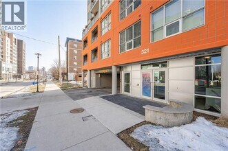 321 Spruce St in Waterloo, ON - Building Photo - Building Photo