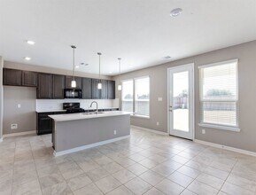 5712 Bluebonnet Ln in Rosenberg, TX - Building Photo - Building Photo